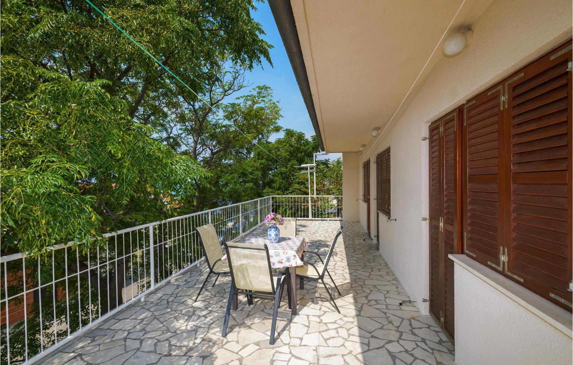 3 Bedroom Beautiful Apartment In Senj Senj  Exterior photo