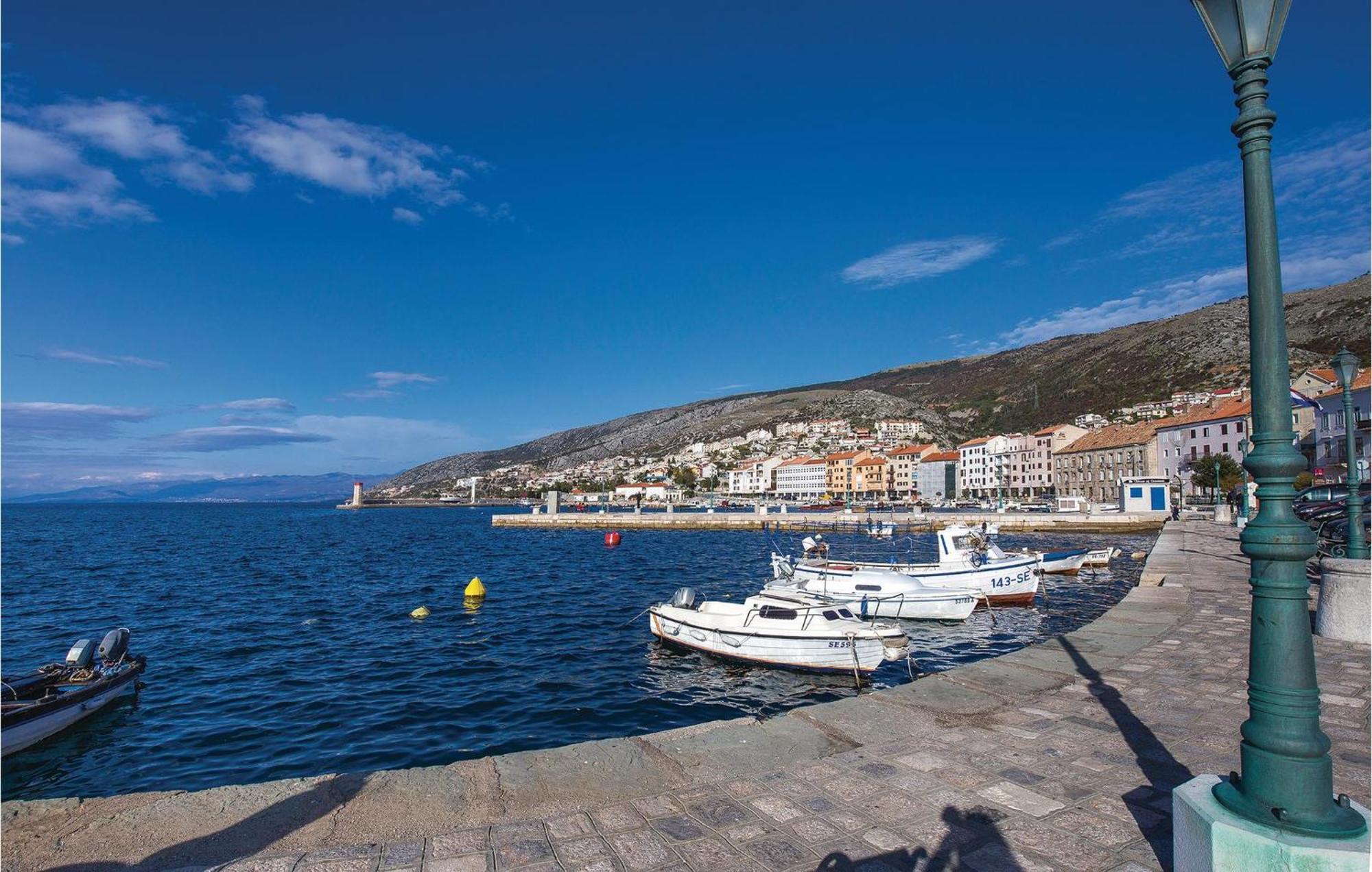 3 Bedroom Beautiful Apartment In Senj Senj  Exterior photo