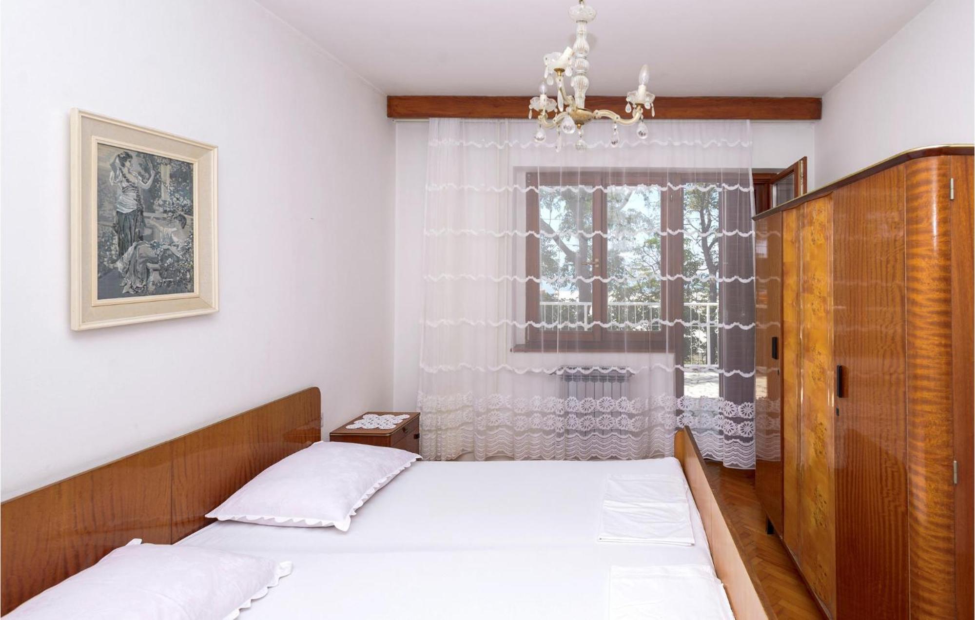 3 Bedroom Beautiful Apartment In Senj Senj  Exterior photo